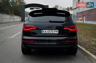 Позашляховик / Кросовер Audi Q7 2014 в 