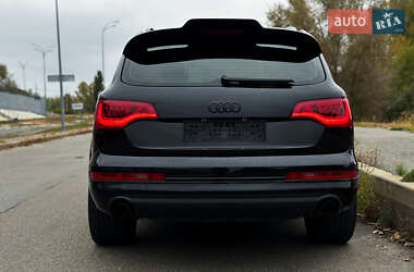 Позашляховик / Кросовер Audi Q7 2014 в 