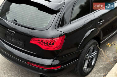 Позашляховик / Кросовер Audi Q7 2014 в 