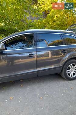 Внедорожник / Кроссовер Audi Q7 2007 в 