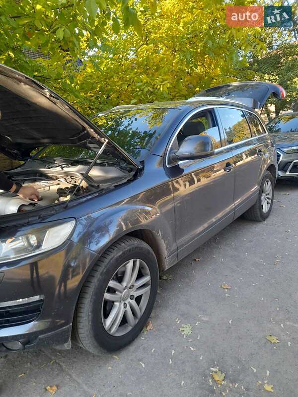 Позашляховик / Кросовер Audi Q7 2007 в Сумах
