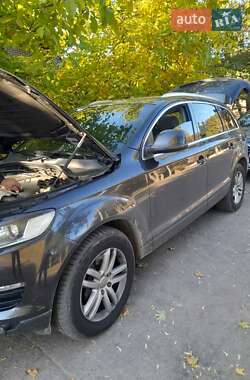 Внедорожник / Кроссовер Audi Q7 2007 в 