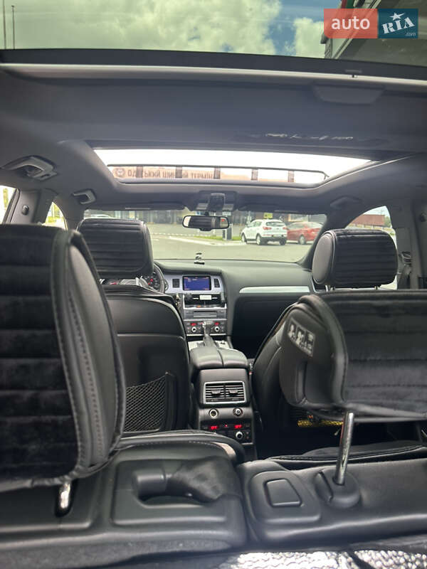 Внедорожник / Кроссовер Audi Q7 2013 в Одессе