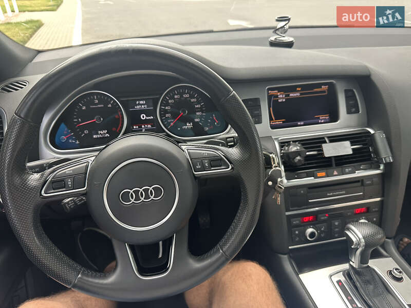 Внедорожник / Кроссовер Audi Q7 2013 в Одессе