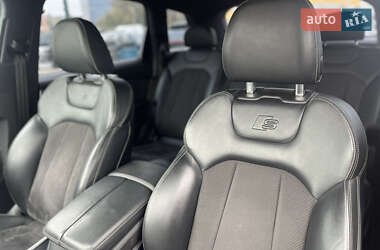 Позашляховик / Кросовер Audi Q7 2015 в 