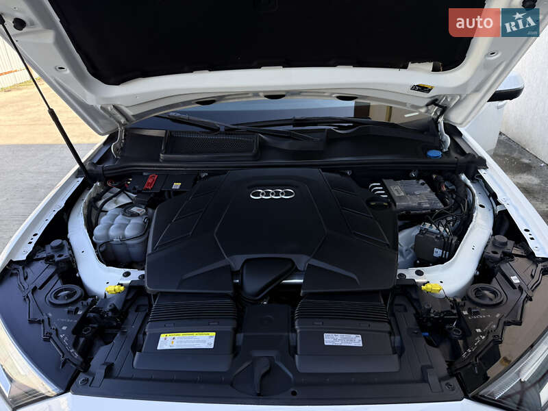 Позашляховик / Кросовер Audi Q7 2020 в Новояворівську