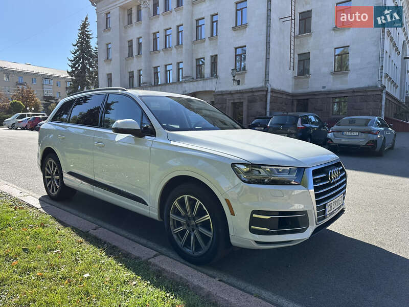 Позашляховик / Кросовер Audi Q7 2019 в Чернігові