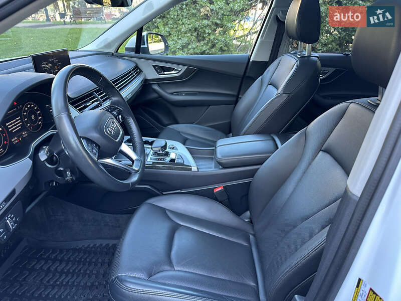 Позашляховик / Кросовер Audi Q7 2019 в Чернігові
