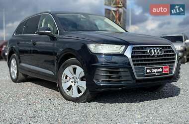 Позашляховик / Кросовер Audi Q7 2016 в 