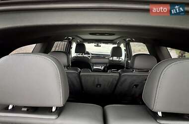 Позашляховик / Кросовер Audi Q7 2020 в 