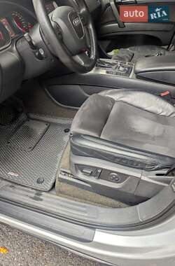 Позашляховик / Кросовер Audi Q7 2007 в 