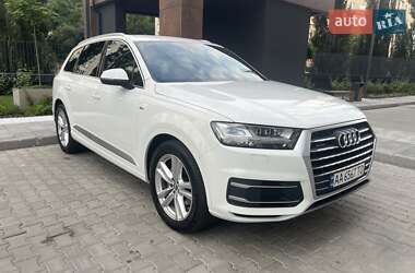Внедорожник / Кроссовер Audi Q7 2018 в Киеве