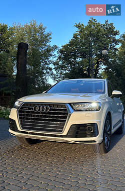 Audi Q7 2017
