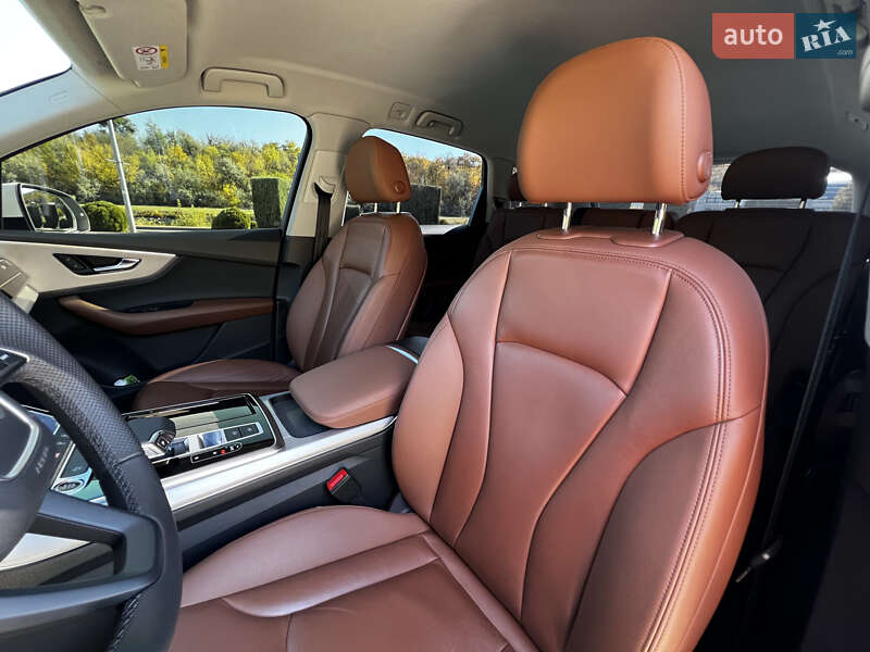 Внедорожник / Кроссовер Audi Q7 2021 в Днепре
