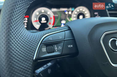 Внедорожник / Кроссовер Audi Q7 2021 в 