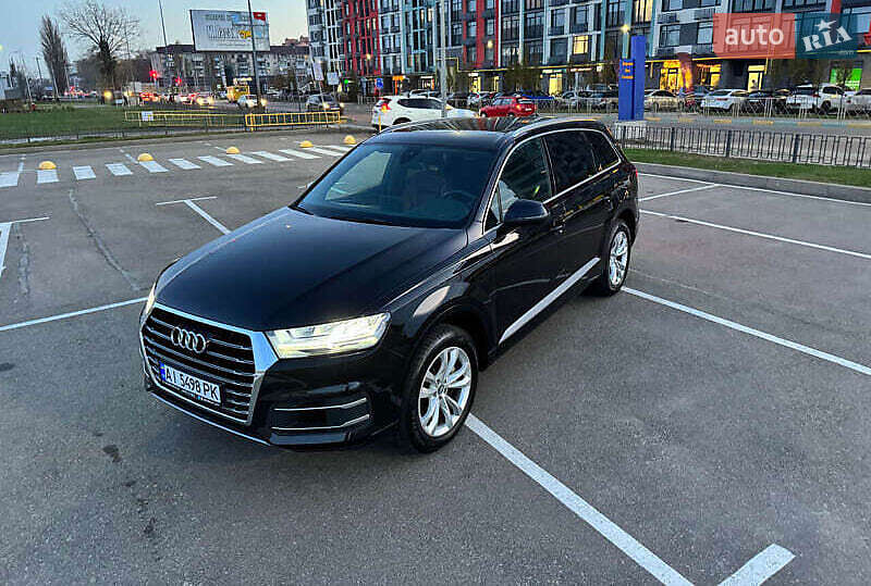 Внедорожник / Кроссовер Audi Q7 2017 в Киеве