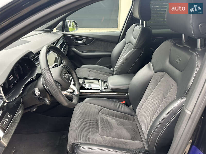 Внедорожник / Кроссовер Audi Q7 2020 в Киеве фото 10 Внедорожник / Кроссовер Audi Q7 2020 в Киеве