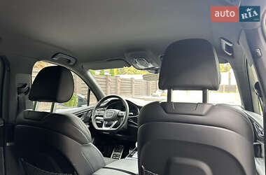 Внедорожник / Кроссовер Audi Q7 2020 в 