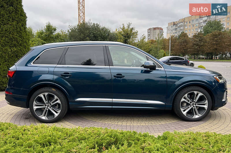 Позашляховик / Кросовер Audi Q7 2020 в Львові