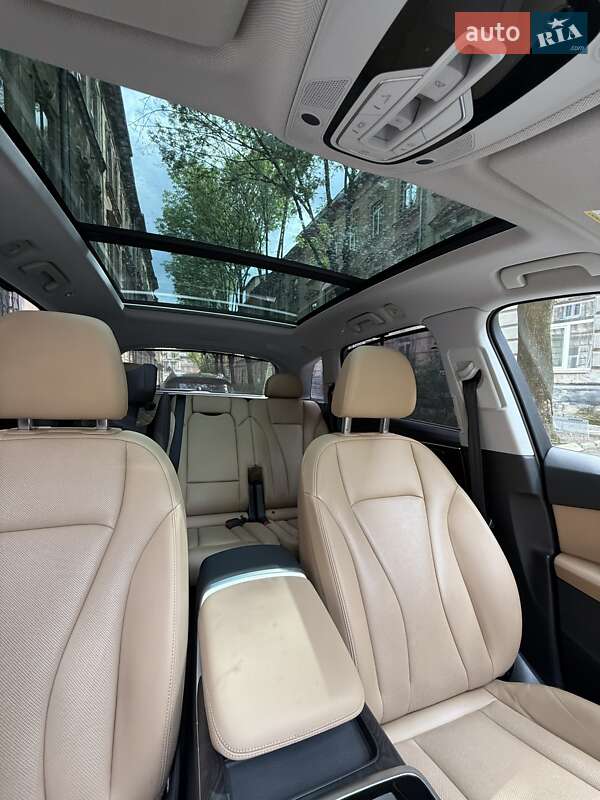 Позашляховик / Кросовер Audi Q7 2019 в Львові
