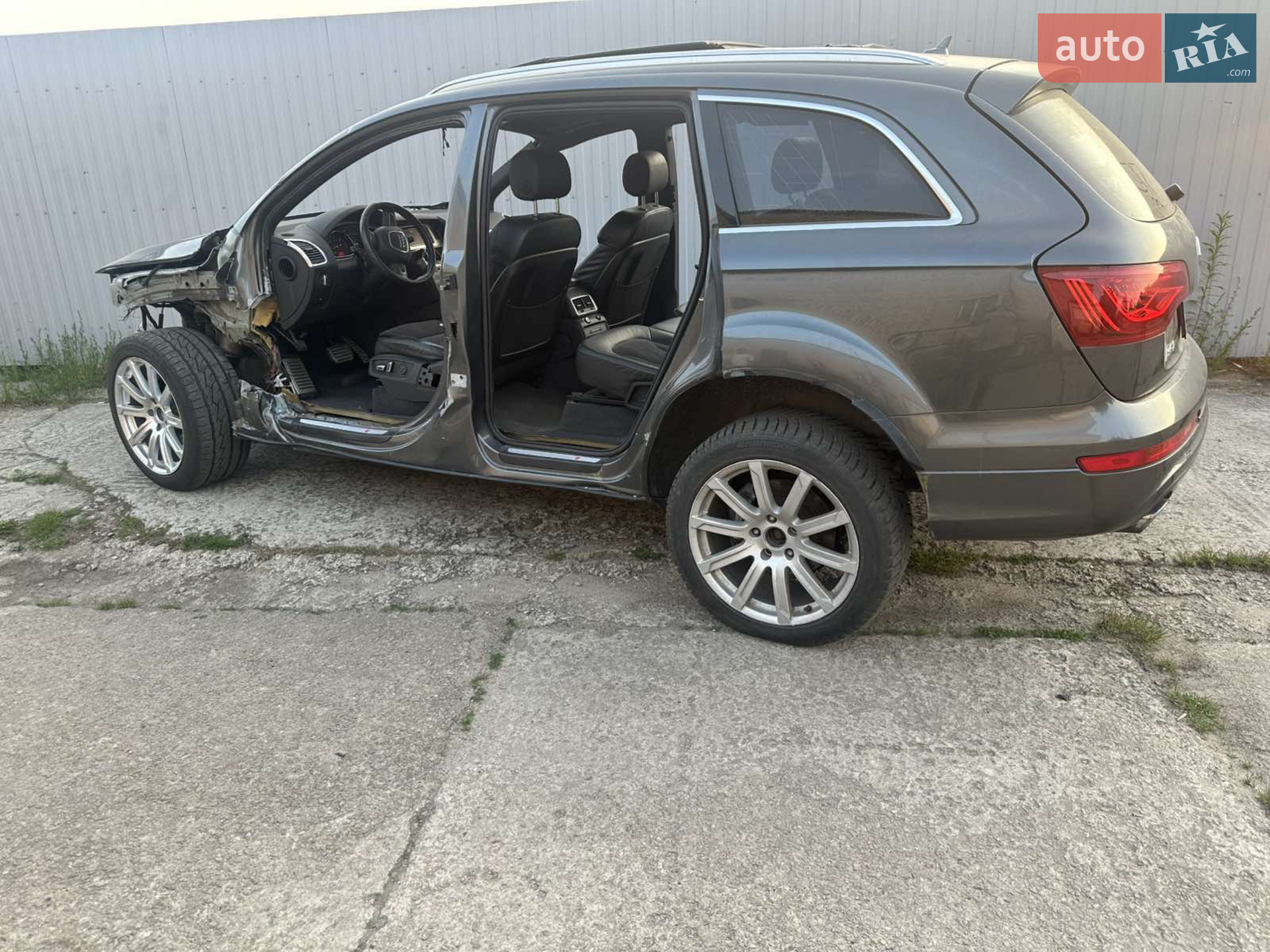 2010 Audi Q7 - мініатюра 2