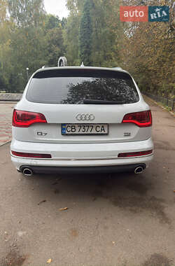 Позашляховик / Кросовер Audi Q7 2014 в 