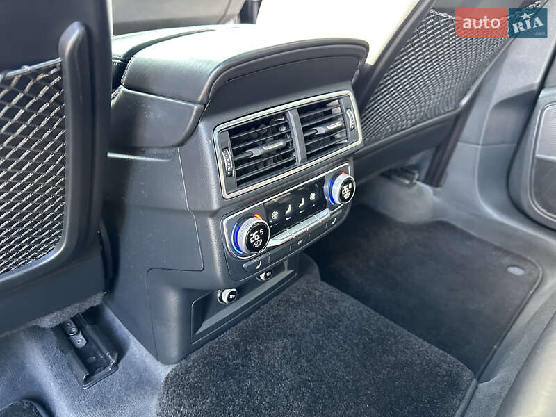 Внедорожник / Кроссовер Audi Q7 2018 в Кривом Роге