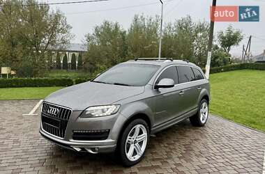 Позашляховик / Кросовер Audi Q7 2011 в 