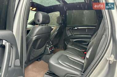 Позашляховик / Кросовер Audi Q7 2011 в 