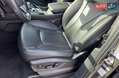Позашляховик / Кросовер Audi Q7 2019 в 
