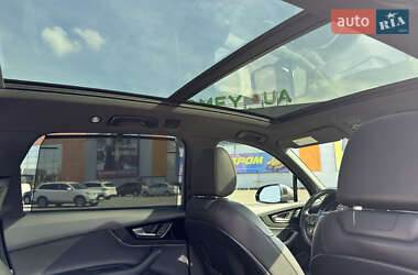 Позашляховик / Кросовер Audi Q7 2019 в 
