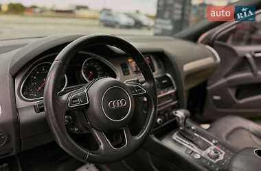 Позашляховик / Кросовер Audi Q7 2014 в 