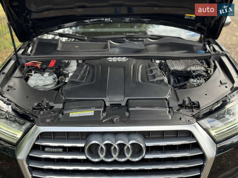 Внедорожник / Кроссовер Audi Q7 2017 в Киеве