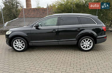 Позашляховик / Кросовер Audi Q7 2006 в 