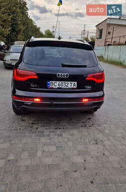 Позашляховик / Кросовер Audi Q7 2015 в 