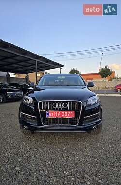 Позашляховик / Кросовер Audi Q7 2014 в 