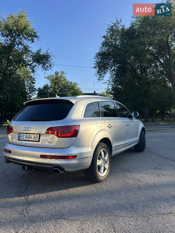 Позашляховик / Кросовер Audi Q7 2015 в Кривому Розі