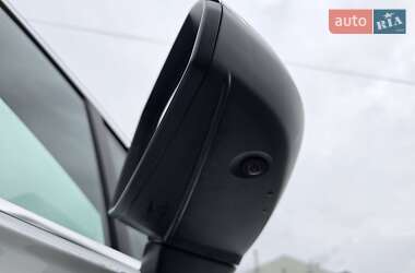 Внедорожник / Кроссовер Audi Q7 2017 в 