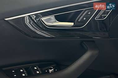 Внедорожник / Кроссовер Audi Q7 2015 в 