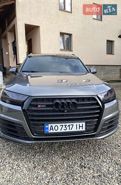 Позашляховик / Кросовер Audi Q7 2016 в Тячеві