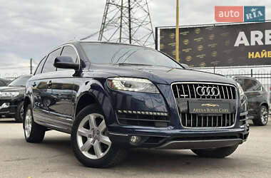 Внедорожник / Кроссовер Audi Q7 2012 в 
