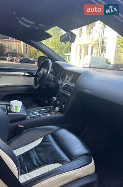 Позашляховик / Кросовер Audi Q7 2007 в 