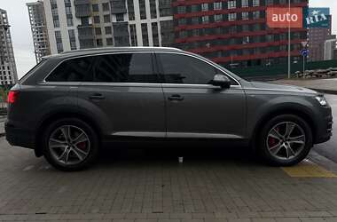 Позашляховик / Кросовер Audi Q7 2016 в Києві