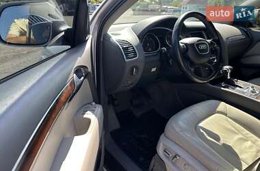 Внедорожник / Кроссовер Audi Q7 2011 в 