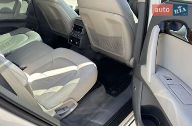 Внедорожник / Кроссовер Audi Q7 2011 в 