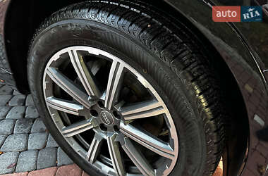 Внедорожник / Кроссовер Audi Q7 2018 в 