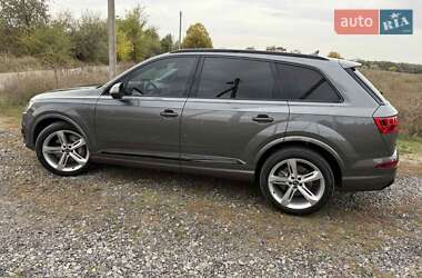 Внедорожник / Кроссовер Audi Q7 2019 в 