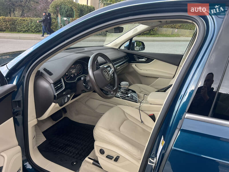 Позашляховик / Кросовер Audi Q7 2018 в Дніпрі