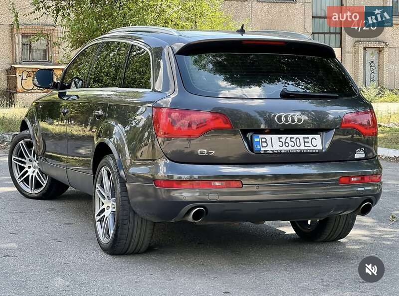 Внедорожник / Кроссовер Audi Q7 2007 в Горишних Плавнях