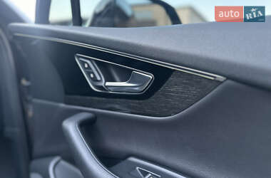 Позашляховик / Кросовер Audi Q7 2017 в 